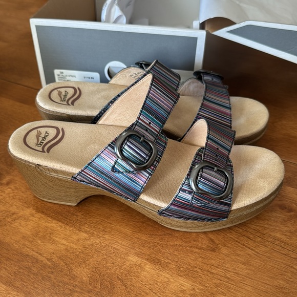 Lightly Used - Worn Once or Twice - Metallic Multi Stripe Women’s Dansko Sandal - Picture 2 of 6
